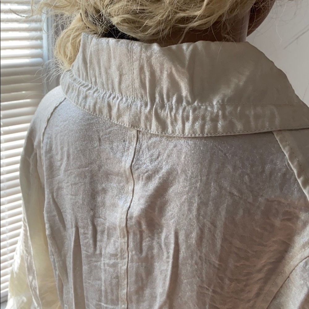 Woman’s jacket - Picture 7 of 9